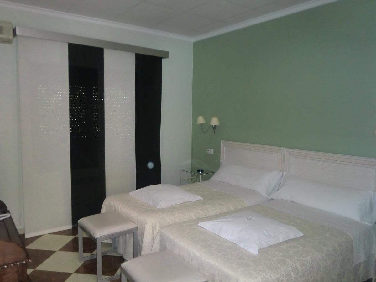 Hotel Gasaqui Ayelo de Malferit Room photo